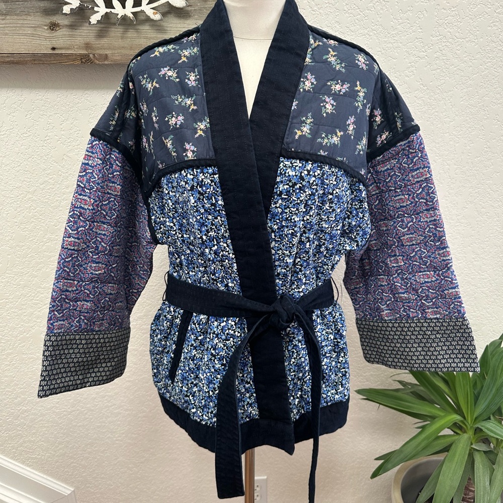 GAP Navy Blue Floral Quilted Kimono Wrap Jacket with belt ladies Large NWT